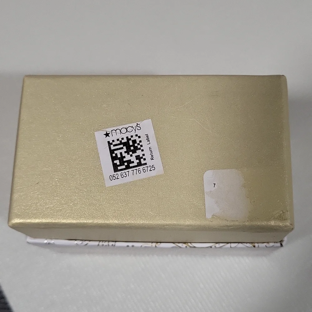 NWT 🎁 NIB Beautiful Bracelet - Picture 10 of 12